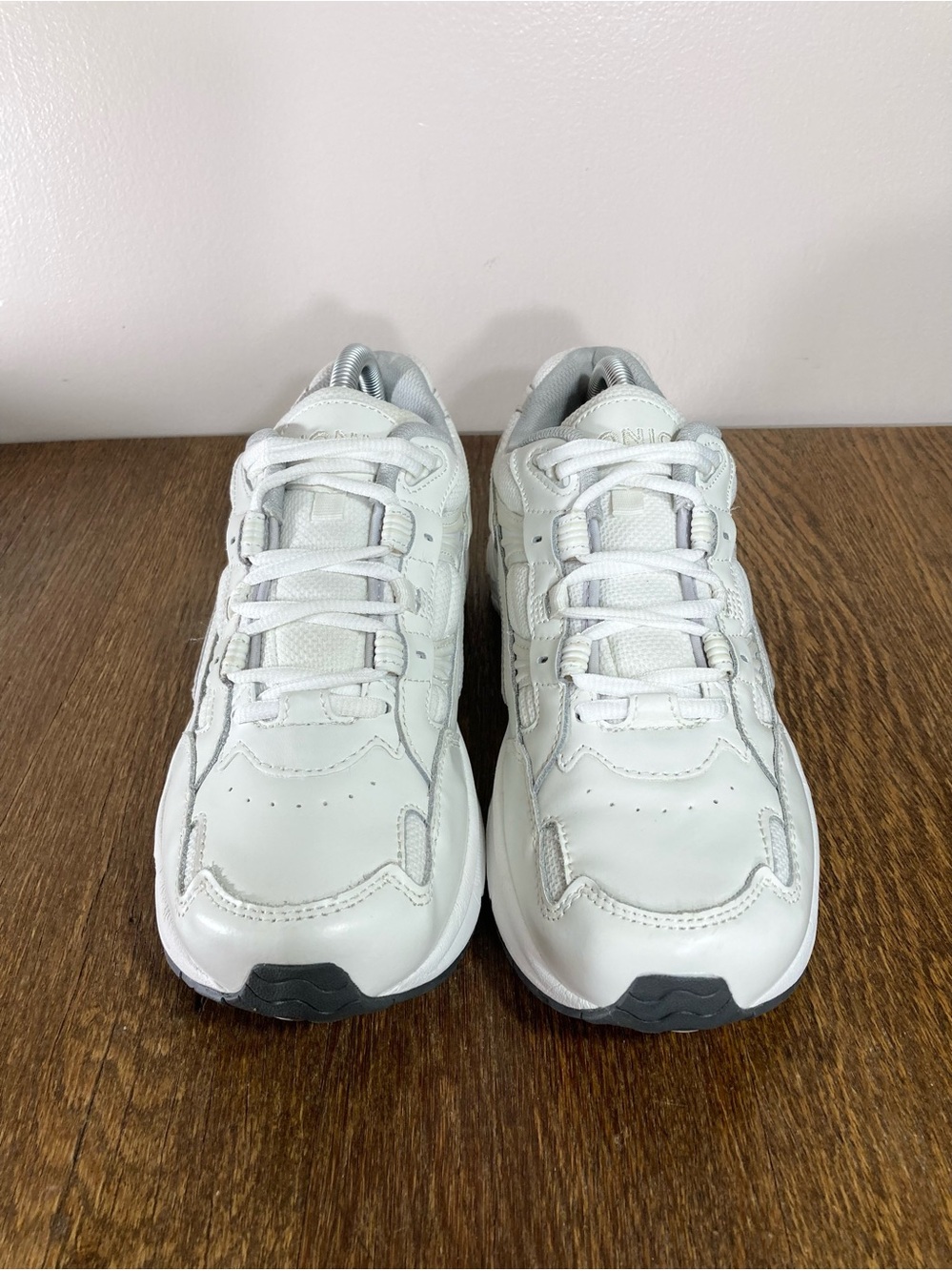 Vionic 23 Walk Leather Sneaker Women’s Size 9.5 White/Grey - Picture 3 of 11